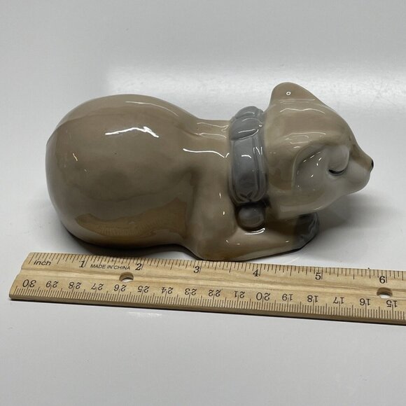 Vintage Price Products Cat Figurine Sleeping With Collar Kitten EUC Beautiful! - Picture 9 of 12
